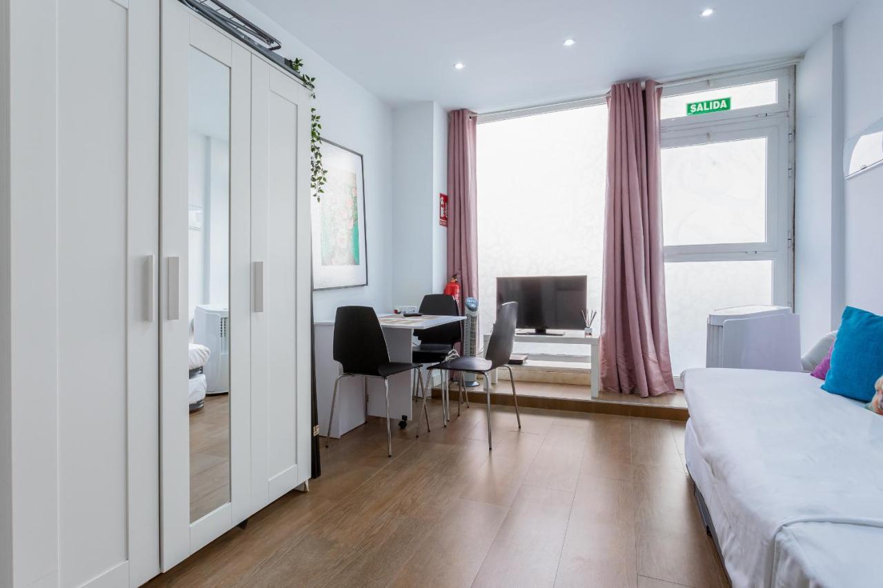 Aparteasy - Goya Ground Floor Studio Madrid Exterior photo
