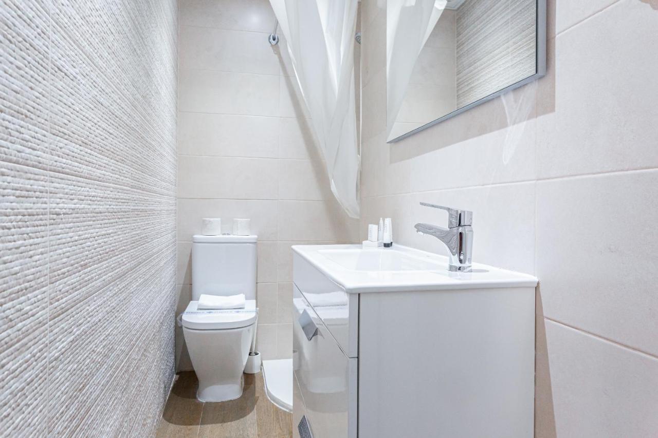 Aparteasy - Goya Ground Floor Studio Madrid Exterior photo